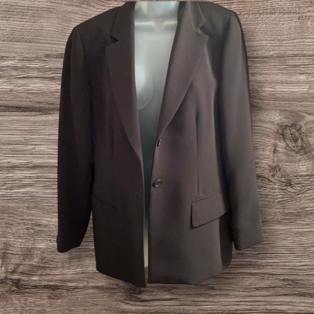 Vintage Emanuel Ungaro Black Blazer | Petite Size 12 Button Down Collared Jacket